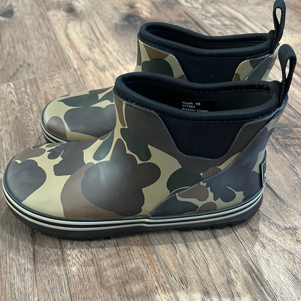 Camo ankle boots for kids